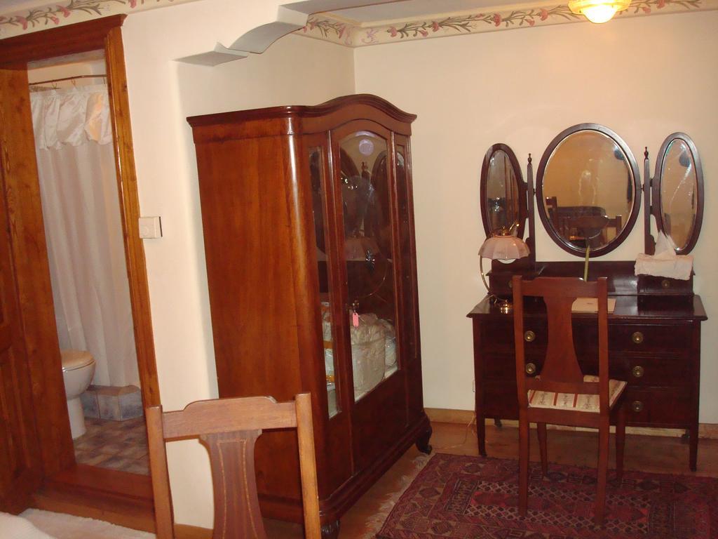 Oikia Alexandrou Traditional Inn Arnaia Eksteriør billede