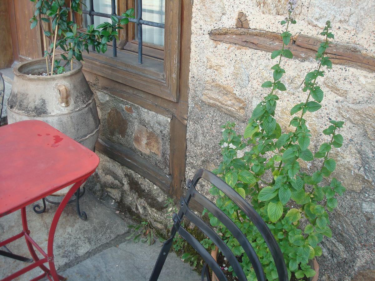 Oikia Alexandrou Traditional Inn Arnaia Eksteriør billede