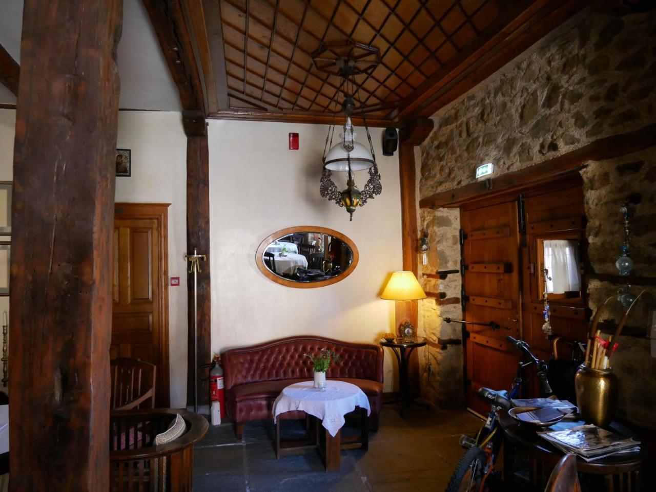 Oikia Alexandrou Traditional Inn Arnaia Eksteriør billede