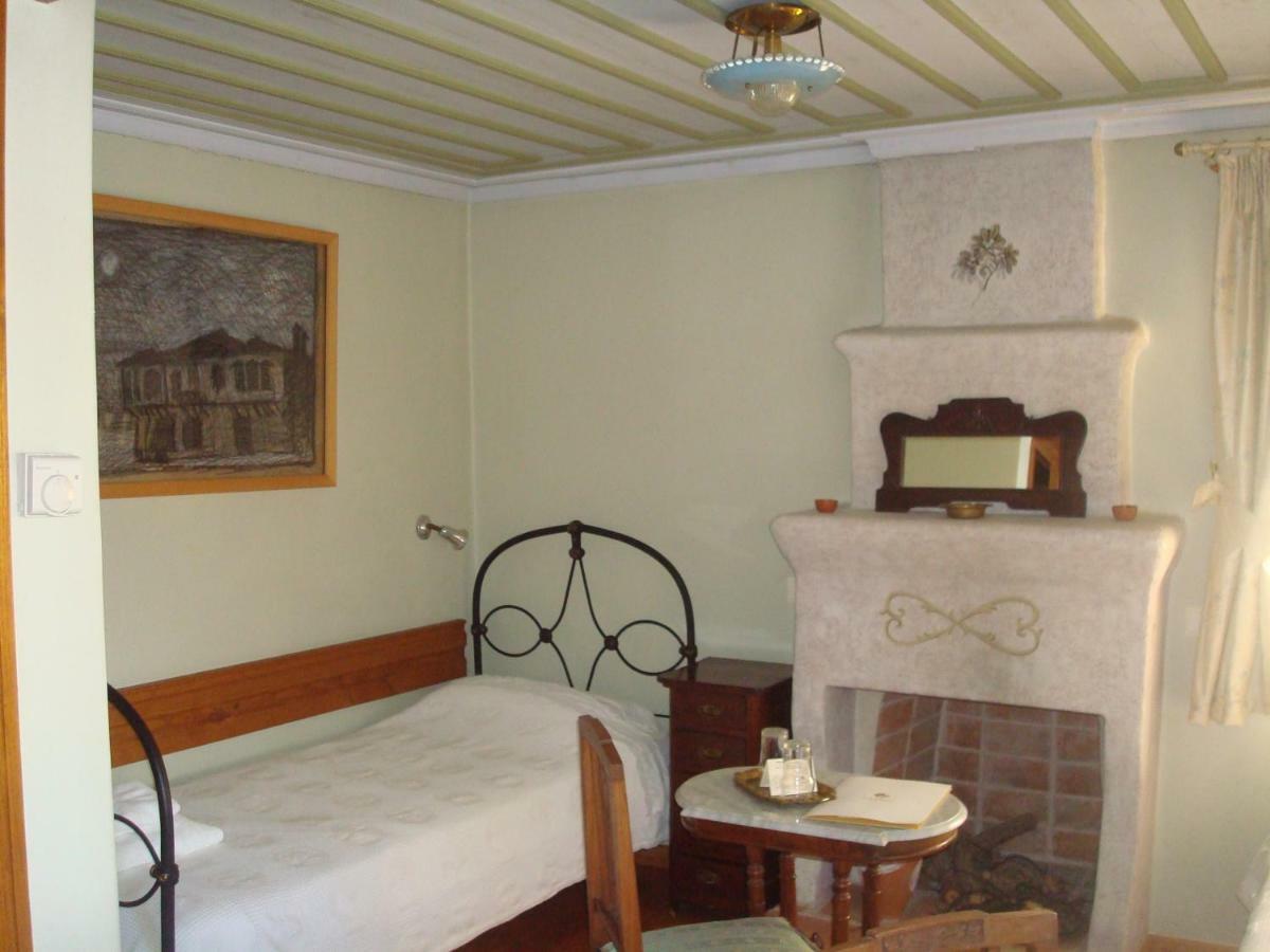 Oikia Alexandrou Traditional Inn Arnaia Eksteriør billede